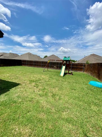 667 Sharpley Drive, Fate, TX 75087