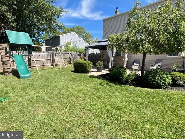 126 HAMPTON DR, Langhorne, PA 19047