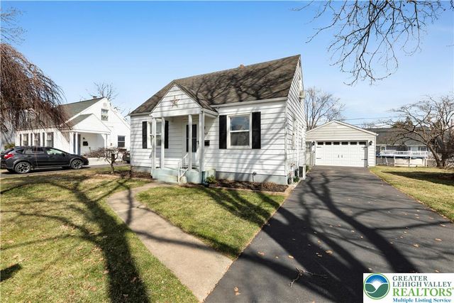 469 Birch Road, Hellertown Boro, PA 18055