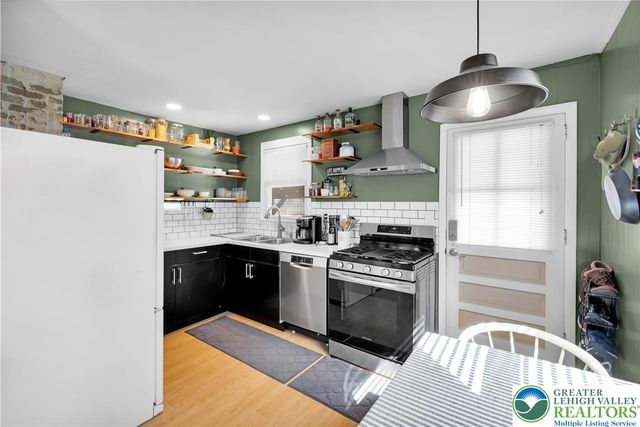 469 Birch Road, Hellertown Boro, PA 18055