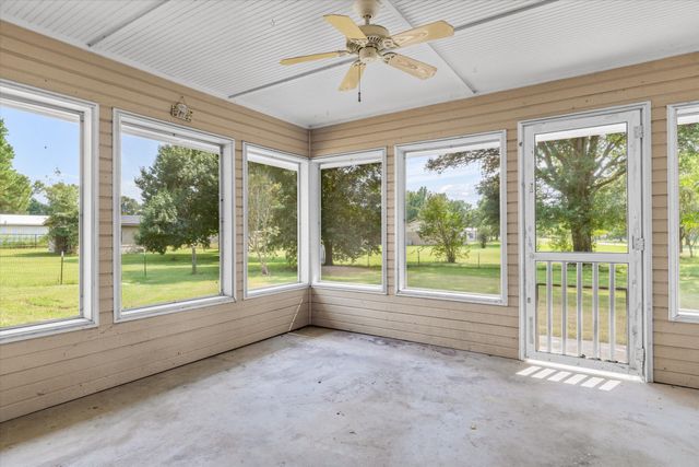 111 Vz County Road 4122, Canton, TX 75103