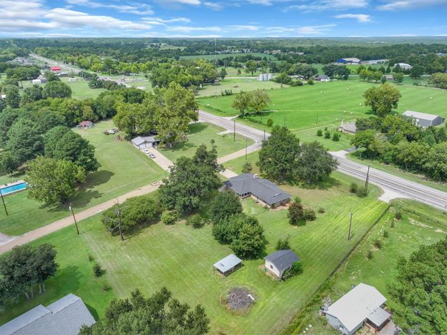 111 Vz County Road 4122, Canton, TX 75103