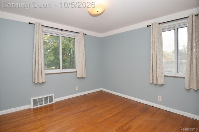 2400 Oxford Road, Berkley, MI 48072