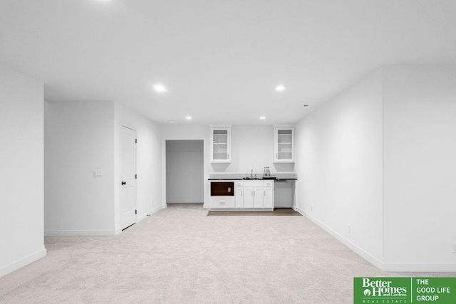 10909 N 160 Street, Bennington, NE 68007