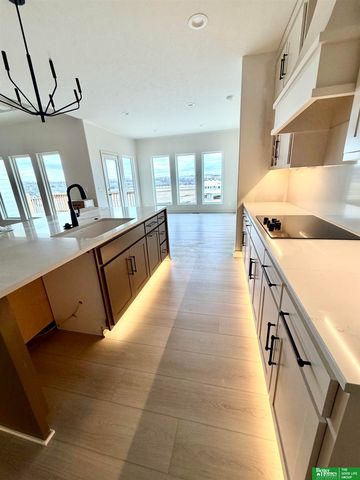 10909 N 160 Street, Bennington, NE 68007