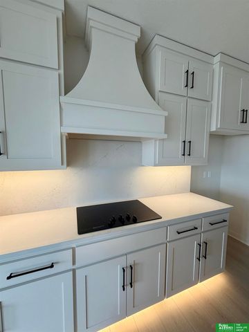 10909 N 160 Street, Bennington, NE 68007