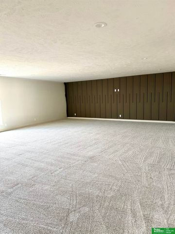 10909 N 160 Street, Bennington, NE 68007