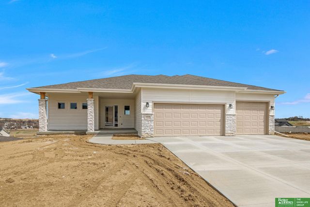 10909 N 160 Street, Bennington, NE 68007