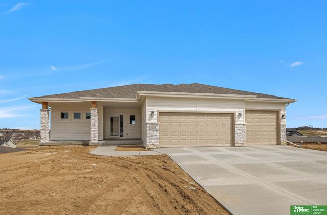 10909 N 160 Street, Bennington, NE 68007