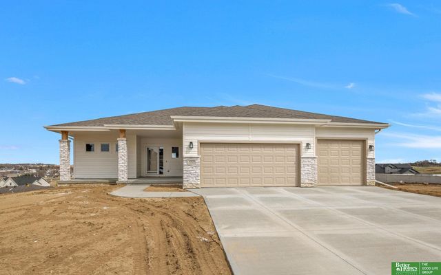 10909 N 160 Street, Bennington, NE 68007