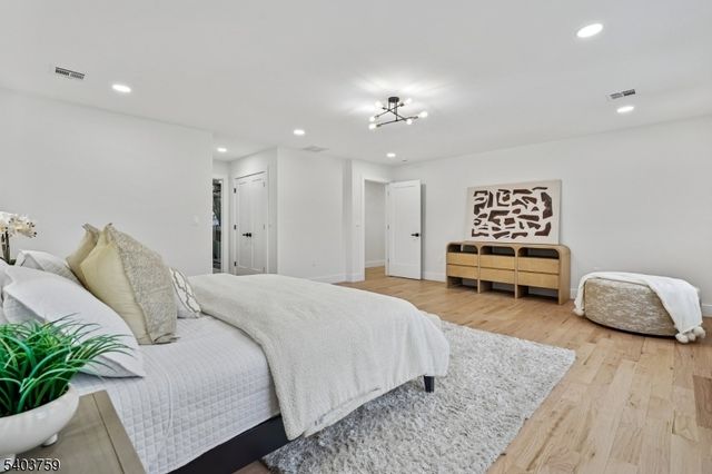 709 Garfield Ave, Westfield Town, NJ 07090