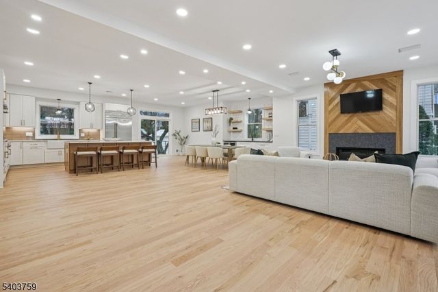 709 Garfield Ave, Westfield Town, NJ 07090