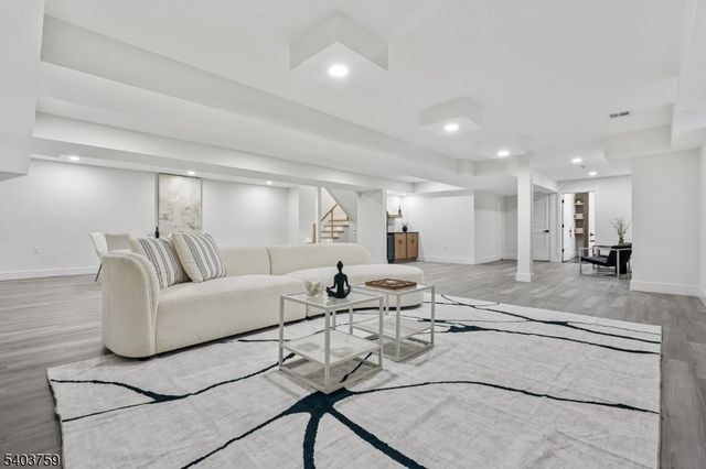 709 Garfield Ave, Westfield Town, NJ 07090