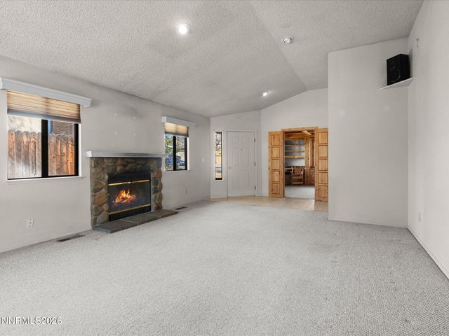 5846 Walnut Creek Road, Reno, NV 89523