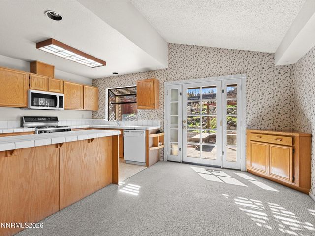 5846 Walnut Creek Road, Reno, NV 89523