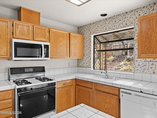 5846 Walnut Creek Road, Reno, NV 89523