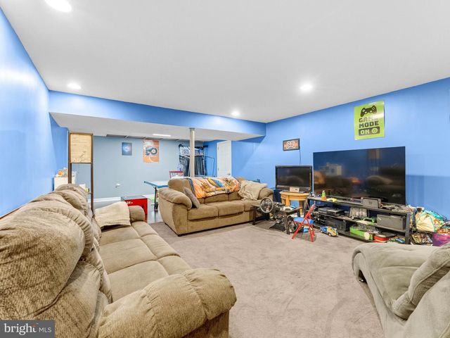 319 MARISSA CT, Williamstown, NJ 08094