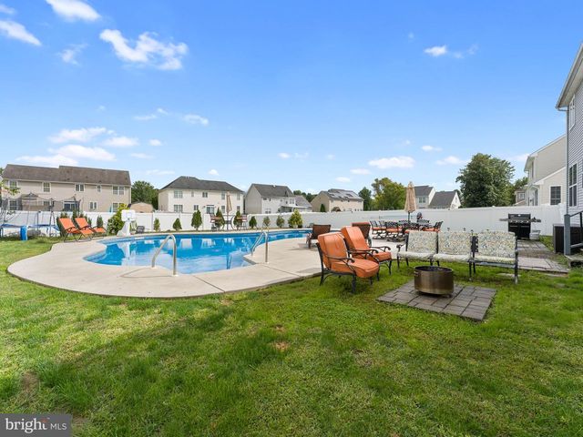 319 MARISSA CT, Williamstown, NJ 08094