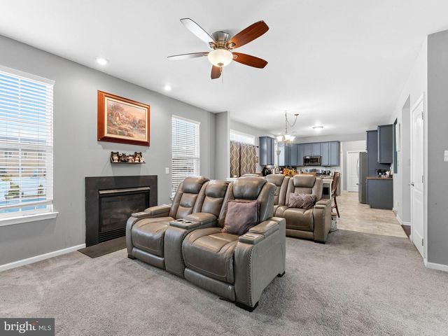 319 MARISSA CT, Williamstown, NJ 08094