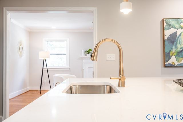 3827 W Weyburn Rd, Richmond, VA 23235