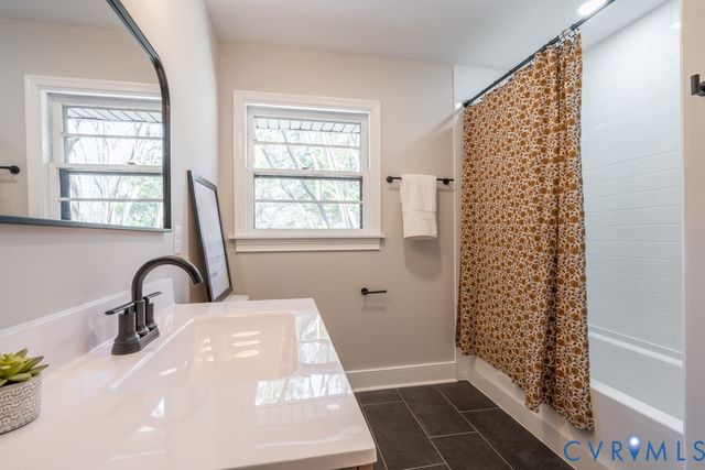 3827 W Weyburn Rd, Richmond, VA 23235