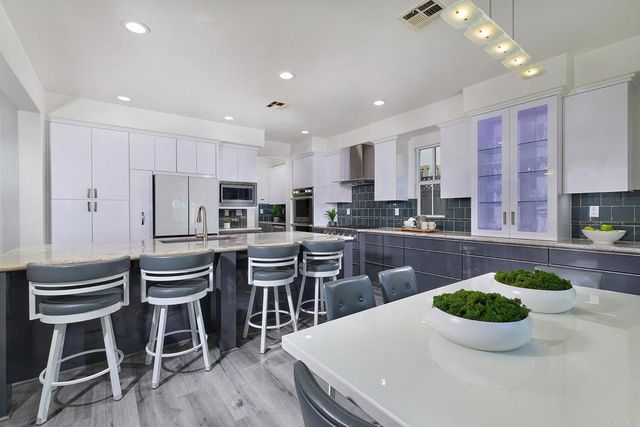 2266 AVENTURINE PLACE, Carlsbad, CA 92009
