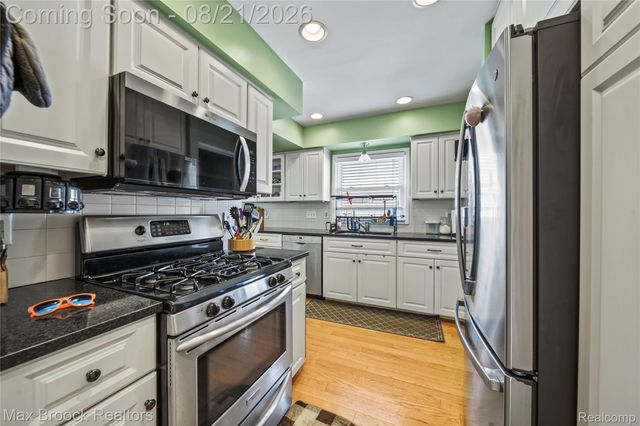 3162 Phillips Avenue, Berkley, MI 48072