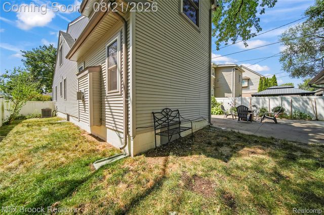 3162 Phillips Avenue, Berkley, MI 48072