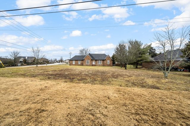 1015 Brinkley Rd, Murfreesboro, TN 37128