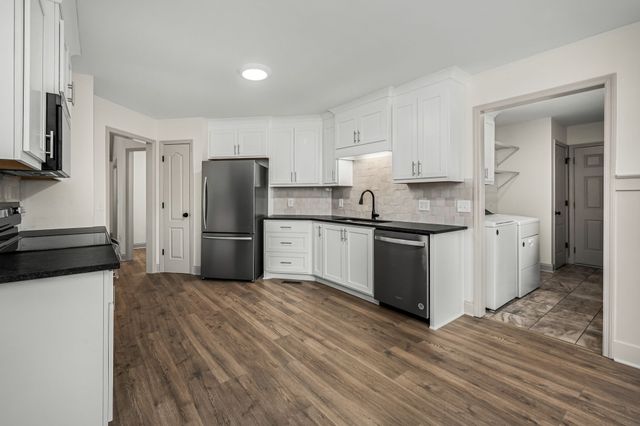 1015 Brinkley Rd, Murfreesboro, TN 37128