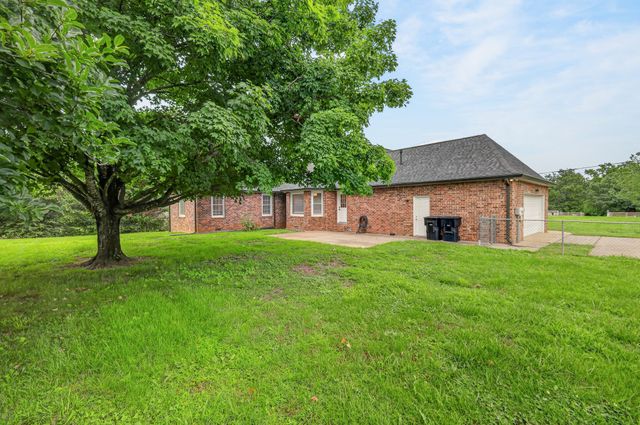 1015 Brinkley Rd, Murfreesboro, TN 37128