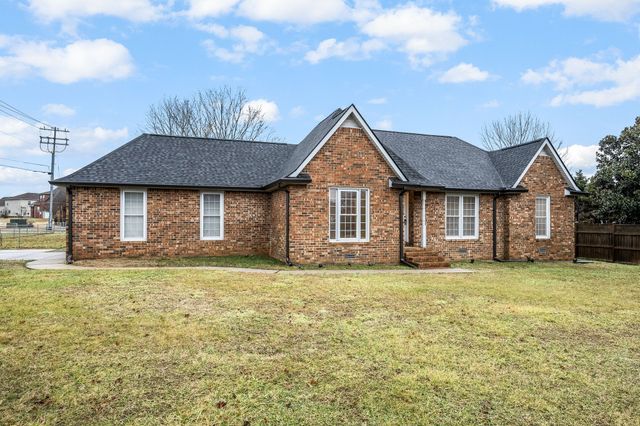 1015 Brinkley Rd, Murfreesboro, TN 37128