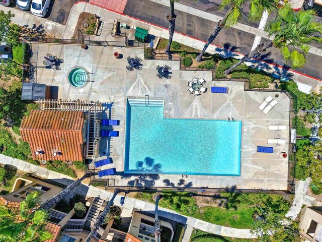 7250 Calle Cristobal 36, San Diego, CA 92126