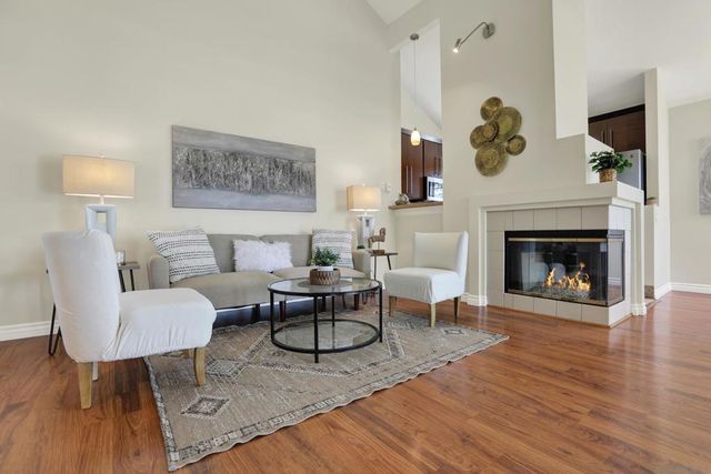 7250 Calle Cristobal 36, San Diego, CA 92126