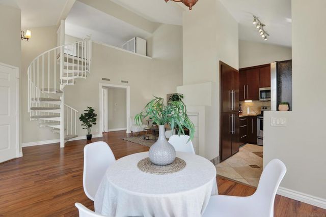 7250 Calle Cristobal 36, San Diego, CA 92126