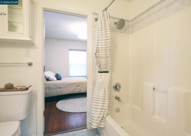 228 Arreba St., Martinez, CA 94553