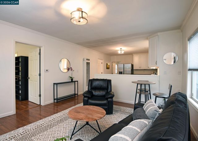 228 Arreba St., Martinez, CA 94553