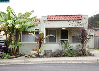 228 Arreba St., Martinez, CA 94553