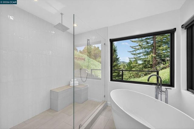 564 Tahos Rd, Orinda, CA 94563