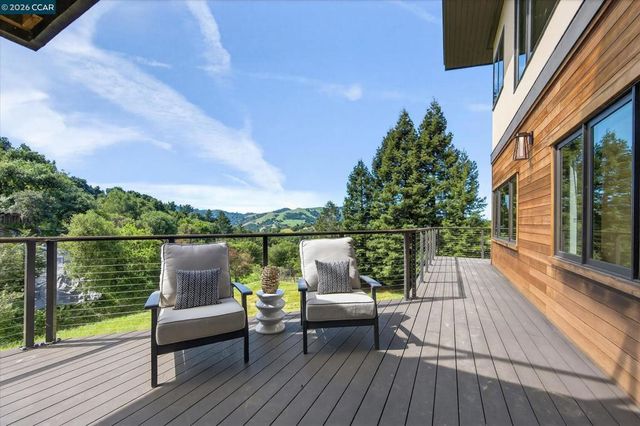 564 Tahos Rd, Orinda, CA 94563