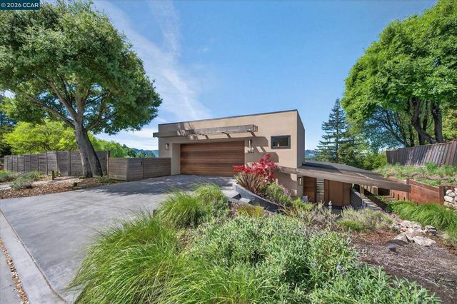 564 Tahos Rd, Orinda, CA 94563