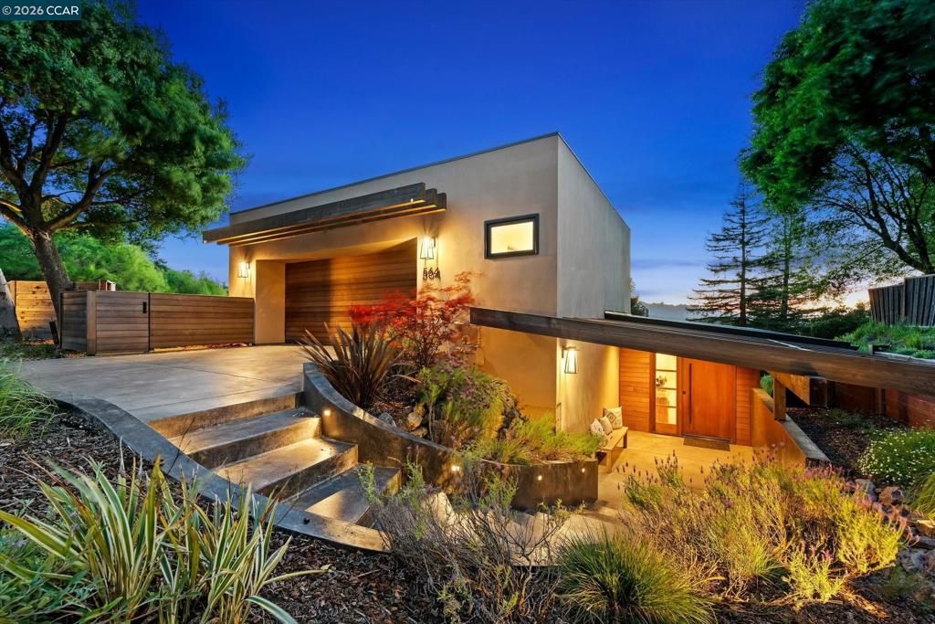 564 Tahos Rd, Orinda, CA 94563