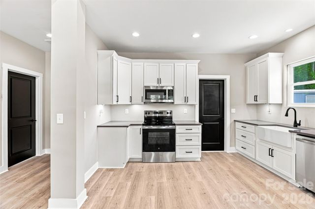 156 Edwards Avenue, Swannanoa, NC 28778