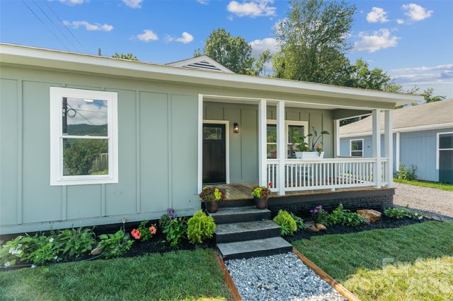 156 Edwards Avenue, Swannanoa, NC 28778