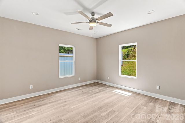 156 Edwards Avenue, Swannanoa, NC 28778