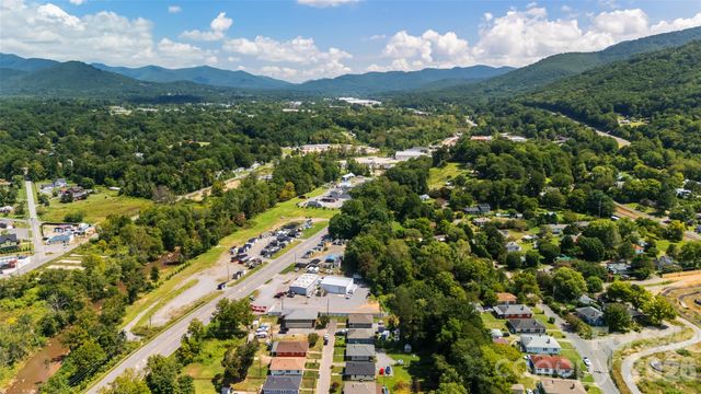 156 Edwards Avenue, Swannanoa, NC 28778