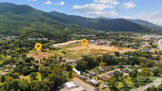 156 Edwards Avenue, Swannanoa, NC 28778