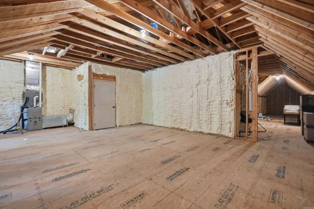 17105 valley view Loop, Roland, AR 72135