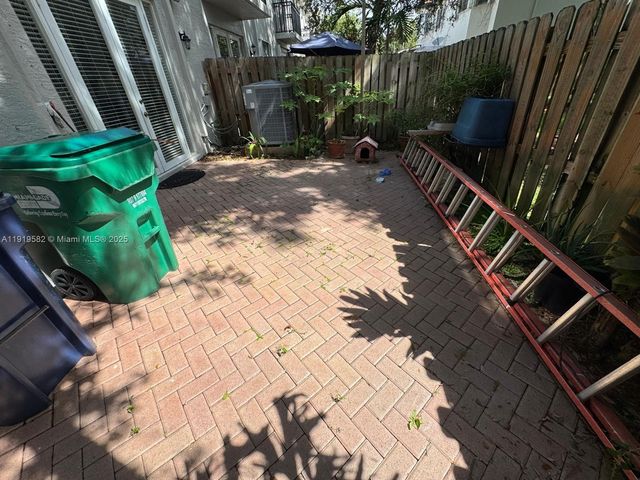 8061 SW 119th Ct 0, Miami, FL 33183