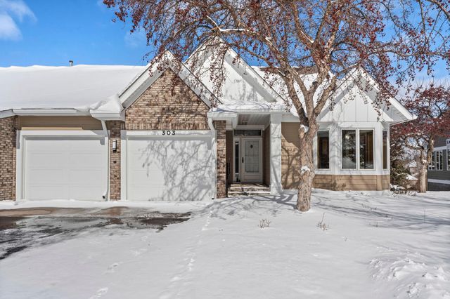 303 Sunflower Court, Vadnais Heights, MN 55127